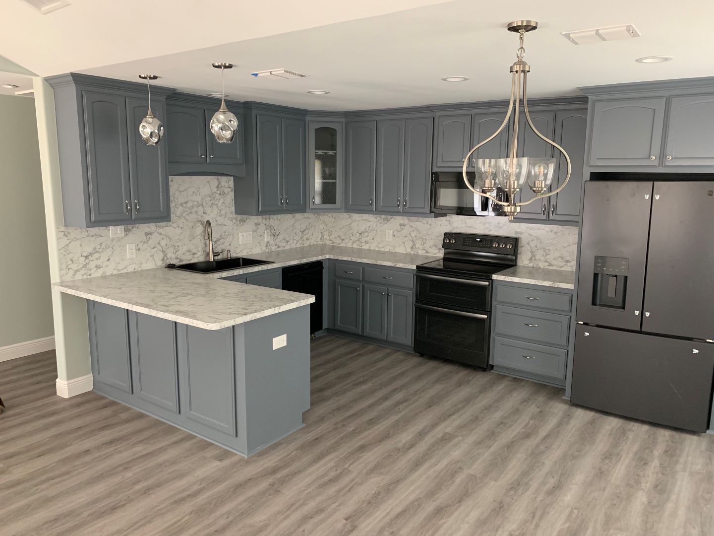 Kitchen installation at El Campo.
